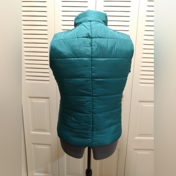 Daisy Fuentes Lightweight Puffer Vest Women's Size M - Picture 6 of 6